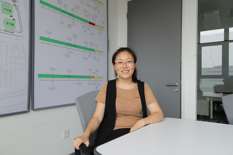 惠买女员工张海霞接受采访