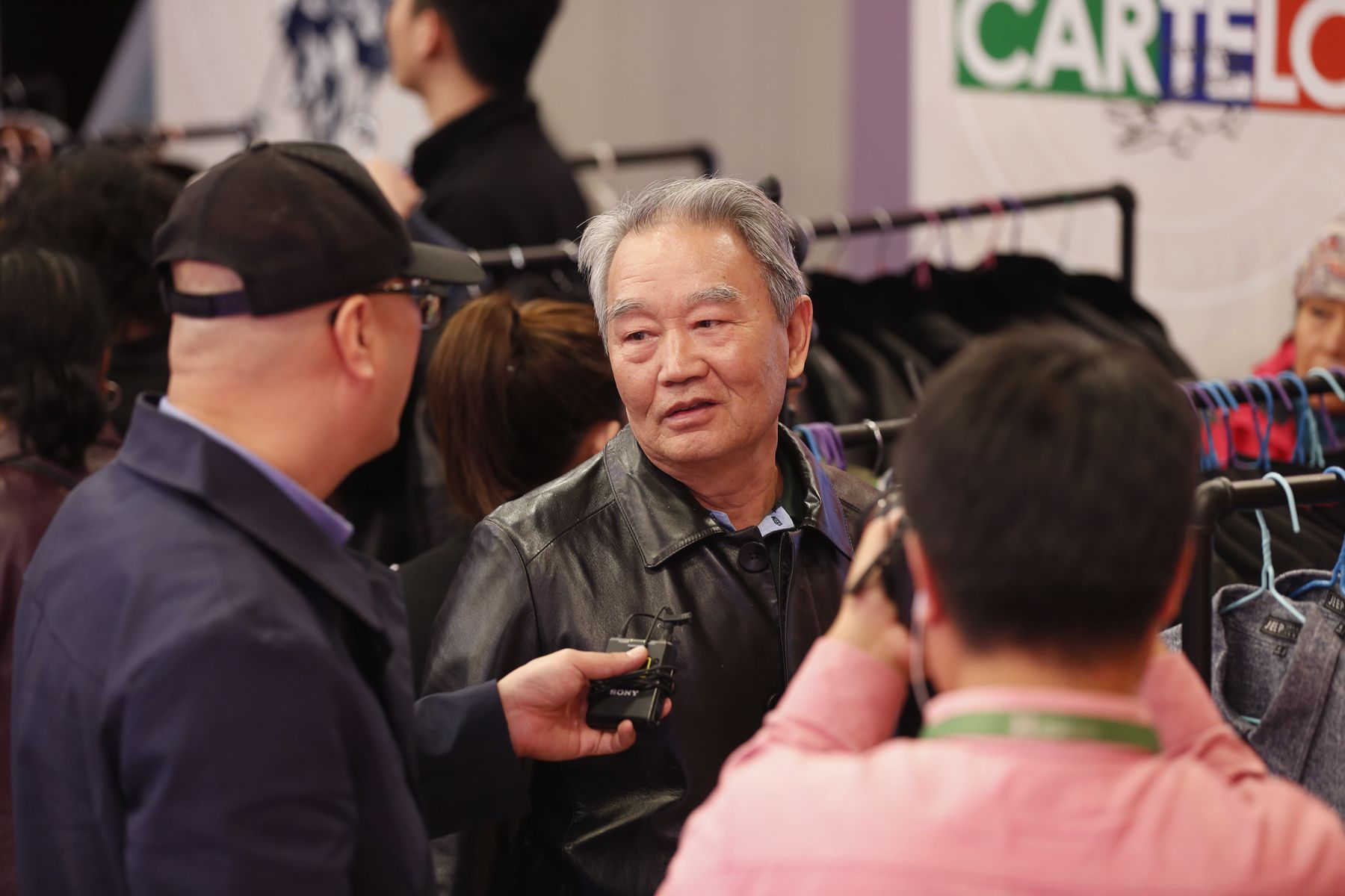 会员参与惠买优购物秋冬新品男装发布会