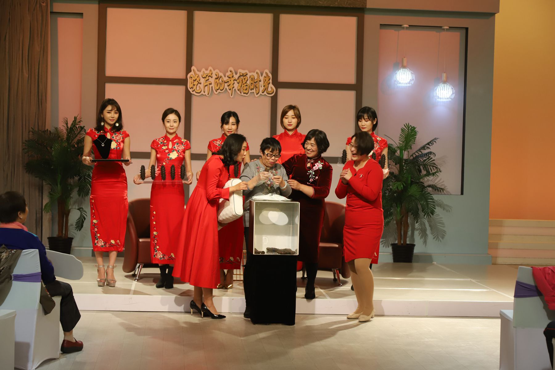 惠买优购物携手晓芹海参举办会员见面会（3）